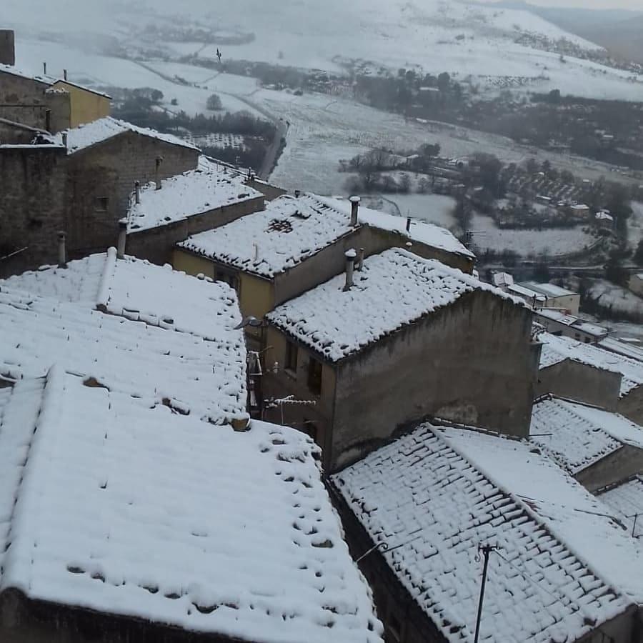 La Nicchia Di Gangi Exterior foto