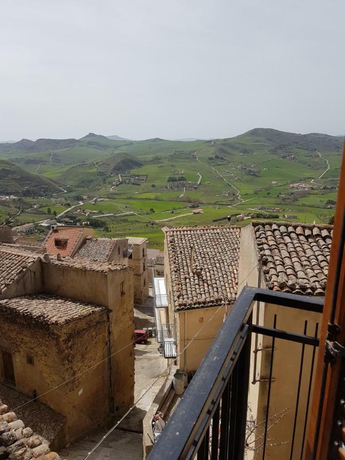 La Nicchia Di Gangi Exterior foto