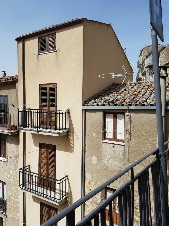 La Nicchia Di Gangi Exterior foto
